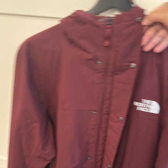 The North Face Regal Red Hooded Jacket - Picture 6 of 7